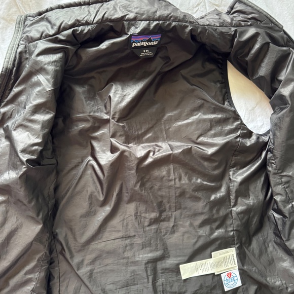 Patagonia Men’s Nano Puff Vest Black Small - Picture 12 of 13